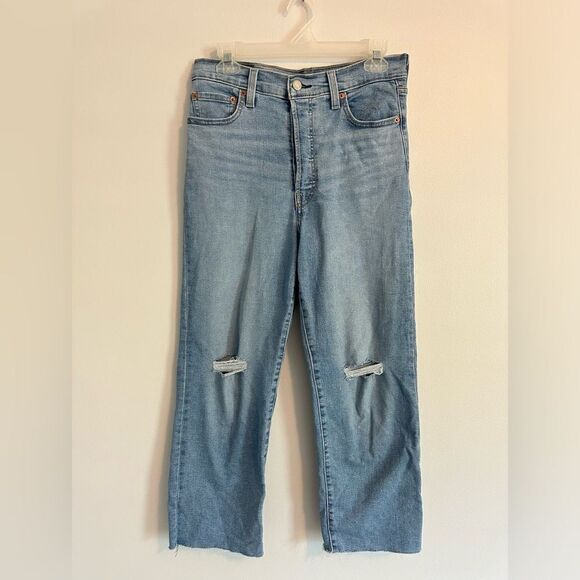 Levi’s Rib cage Straight Ankle Button Fly Light Wash Denim Jeans Size 29 Waist - Picture 2 of 9